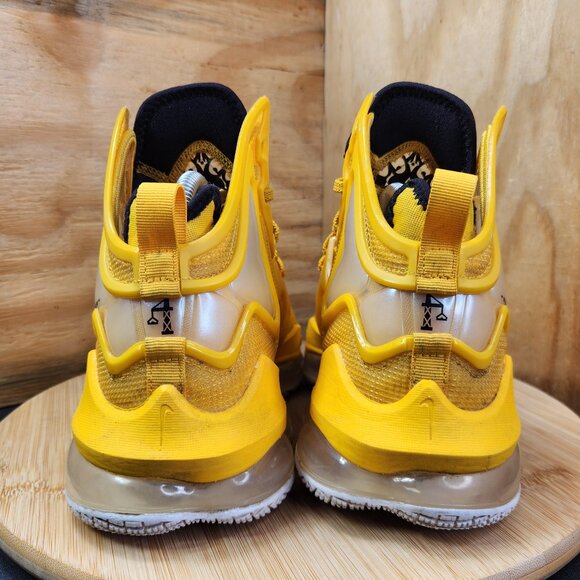 Nike LeBron James 19 Hard Hat Yellow Mens Basketball Shoes Sneakers Size 7.5 - Picture 6 of 11